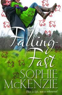 Falling Fast (Flynn #1) Sohpie McKenzieThis is life, not a rehearsal...When River auditions for a part in an inter-school performance of Romeo and Juliet, she finds herself smitten by Flynn, the boy playing Romeo. River believes in romantic love, and she